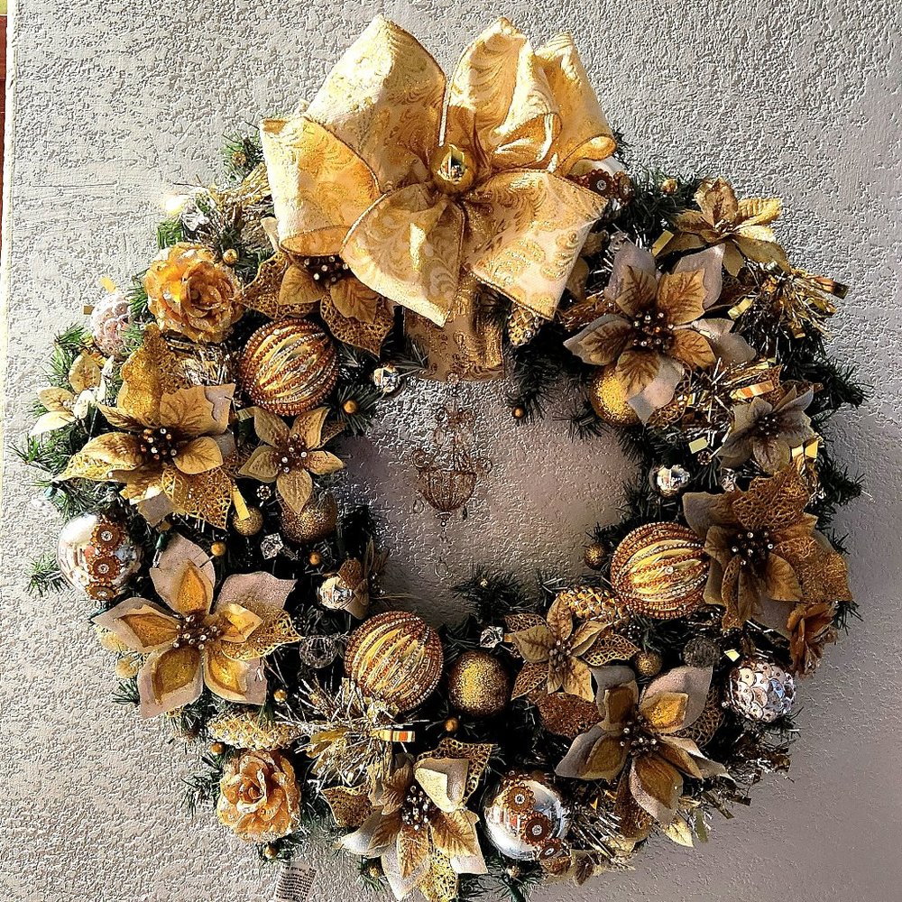 STUNNING 24" HANDMADE CHRISTMAS Wreath